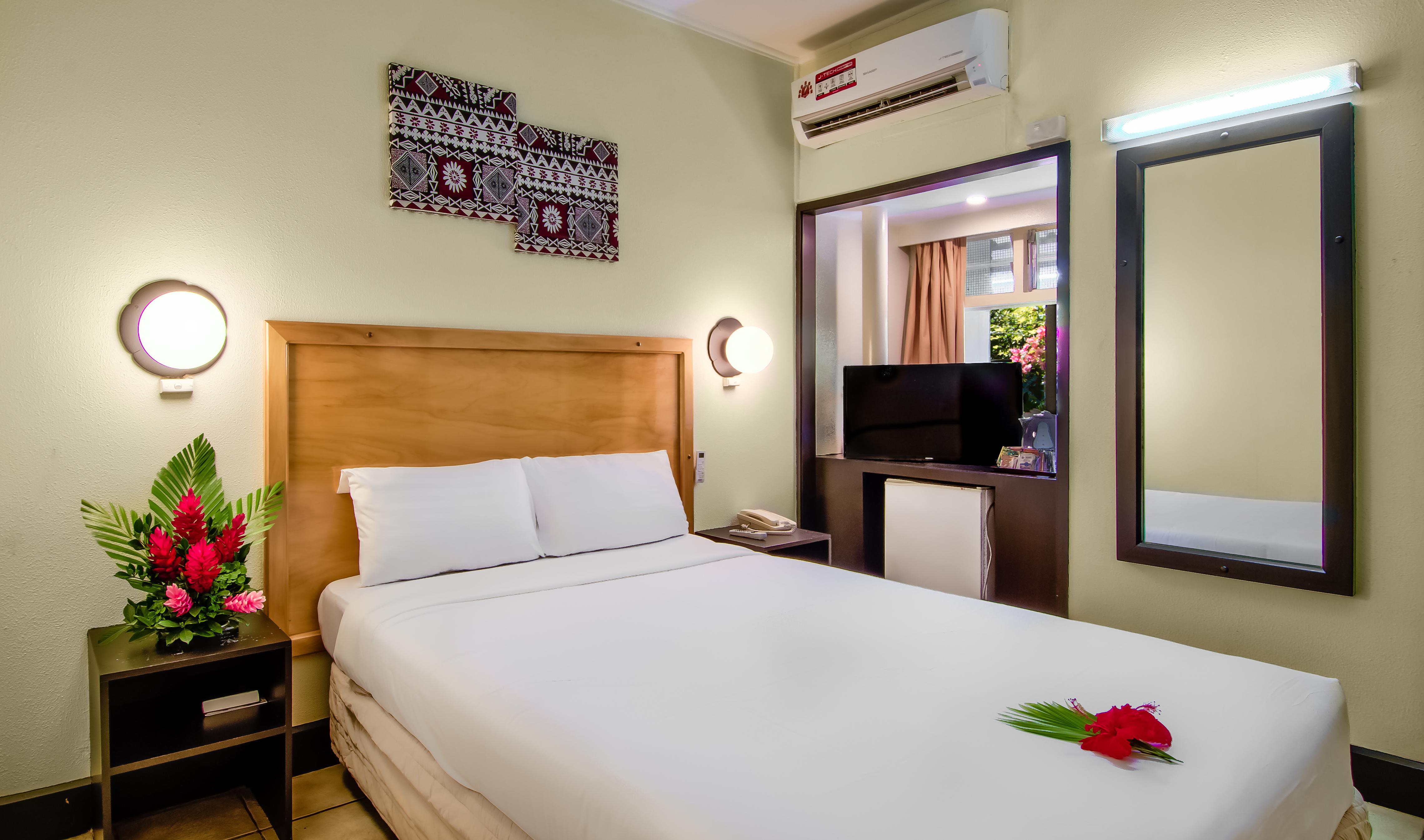 Tanoa Skylodge Hotel Nadi Exterior photo