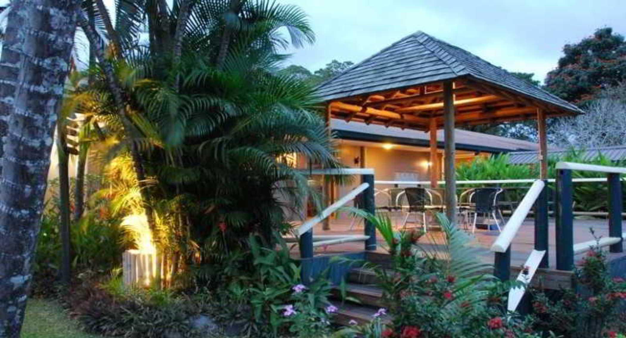 Tanoa Skylodge Hotel Nadi Exterior photo